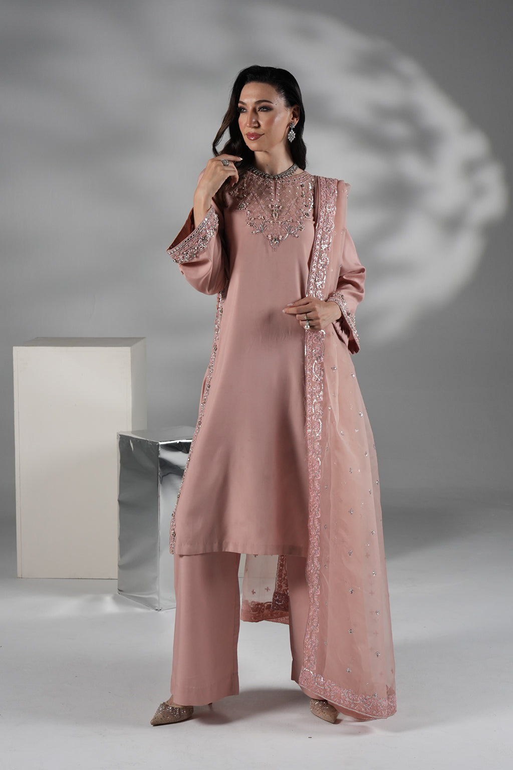 Amave | Oro Luxury Wear | AM-05