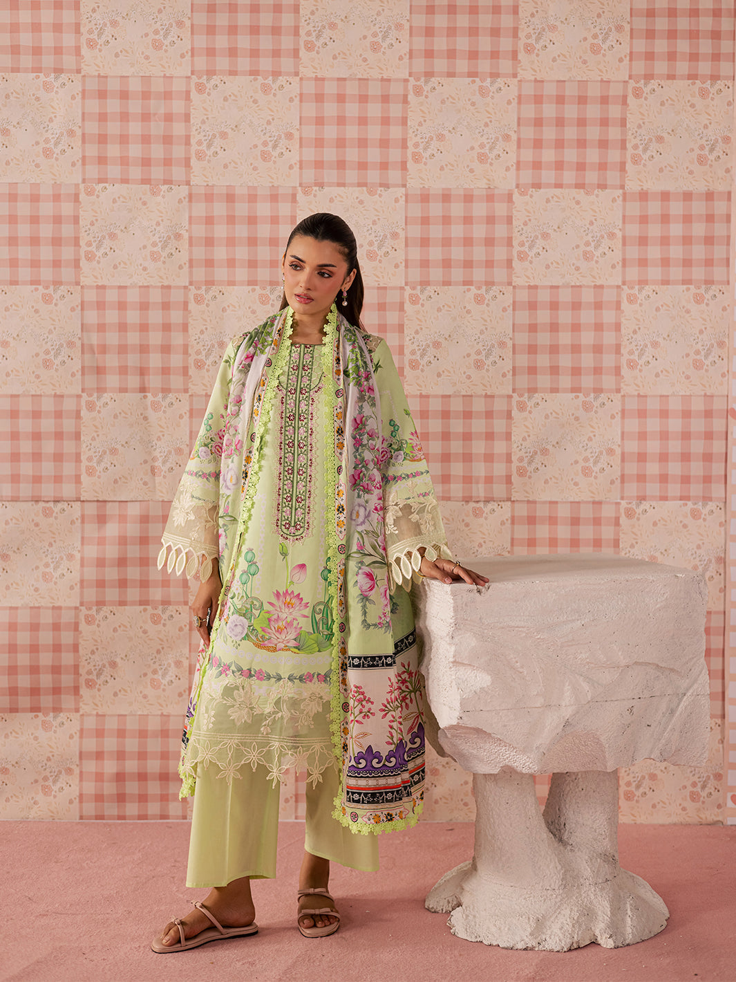 Mahnur | Afsana Lawn 26 | AL-01