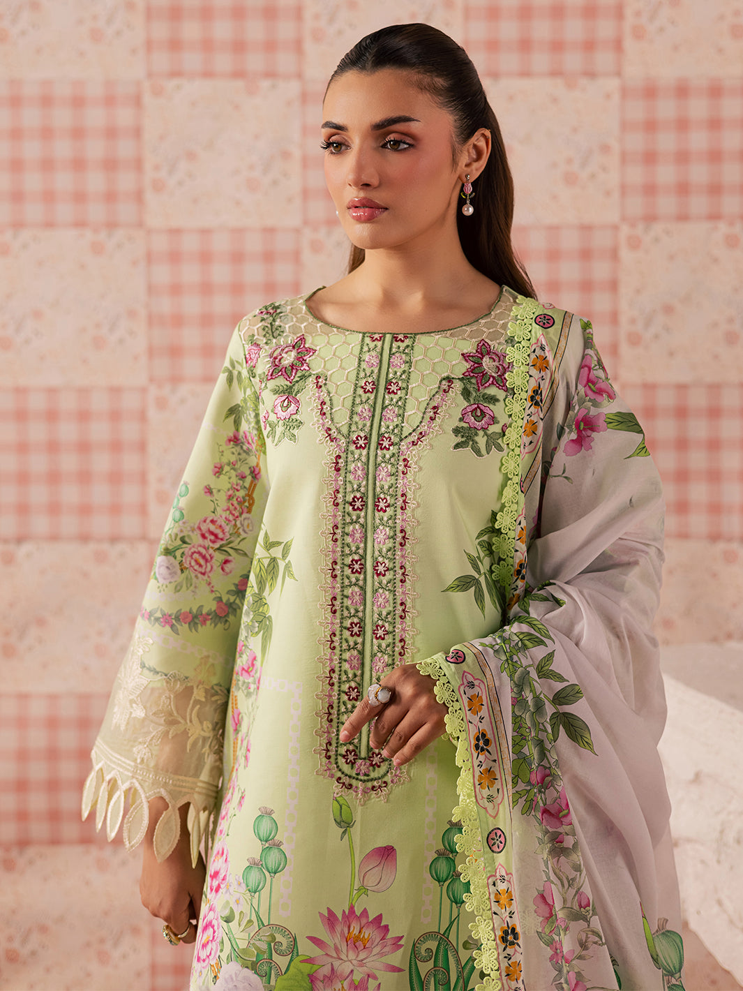 Mahnur | Afsana Lawn 26 | AL-01