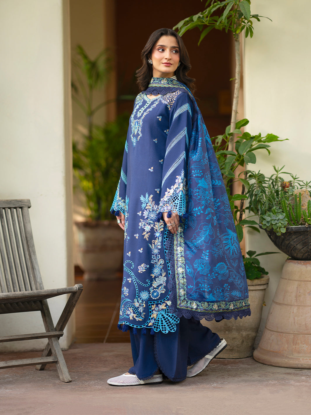 Mahnur | Angan Embroidered Lawn 26 | AN-002