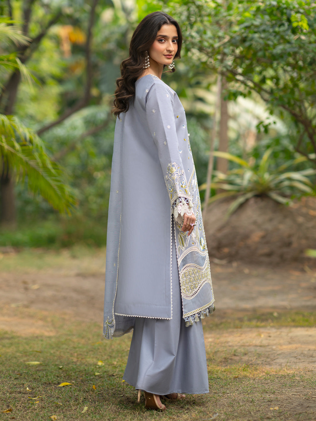 Mahnur | Angan Embroidered Lawn 26 | AN-006