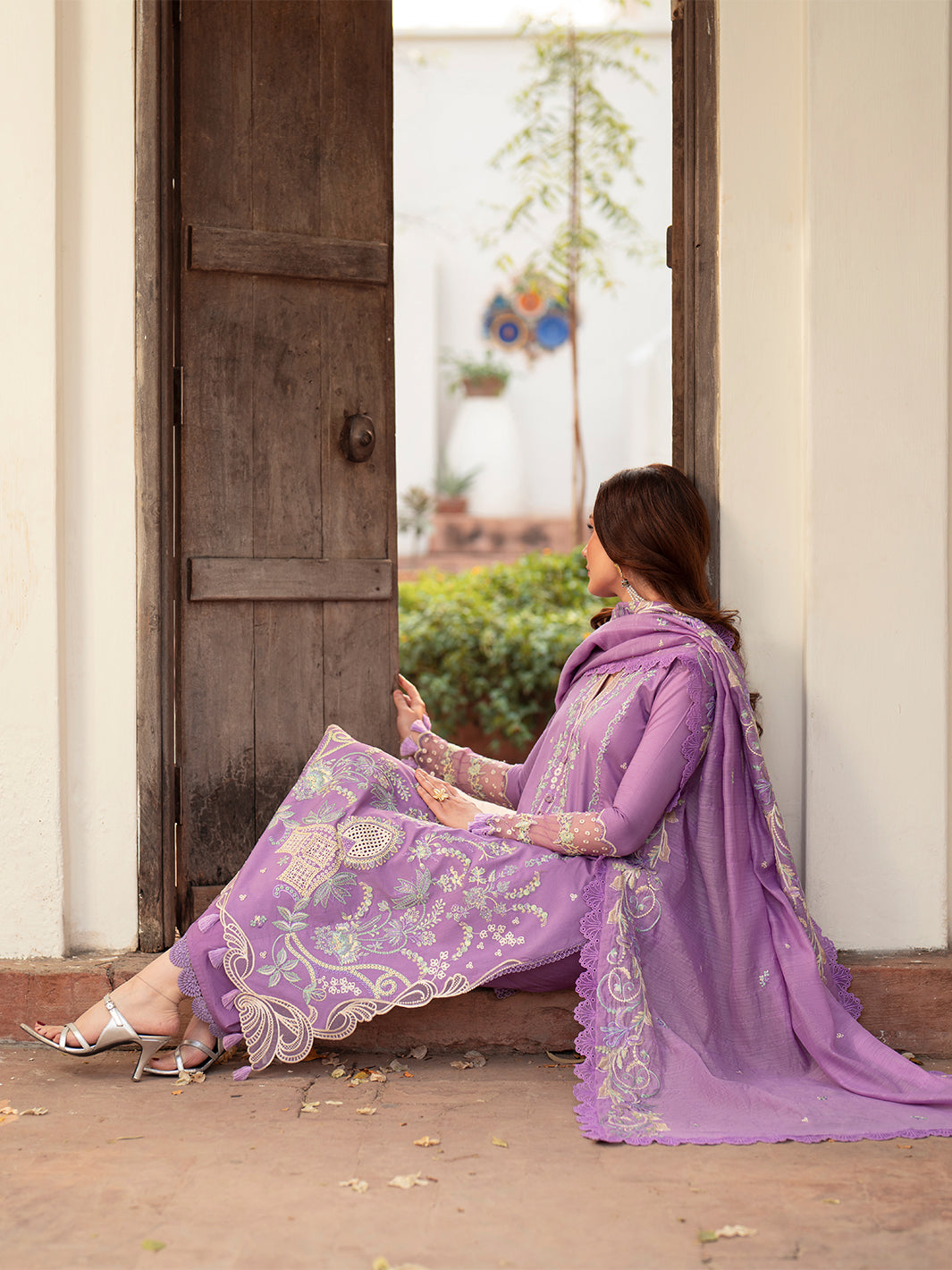 Mahnur | Angan Embroidered Lawn 26 | AN-09