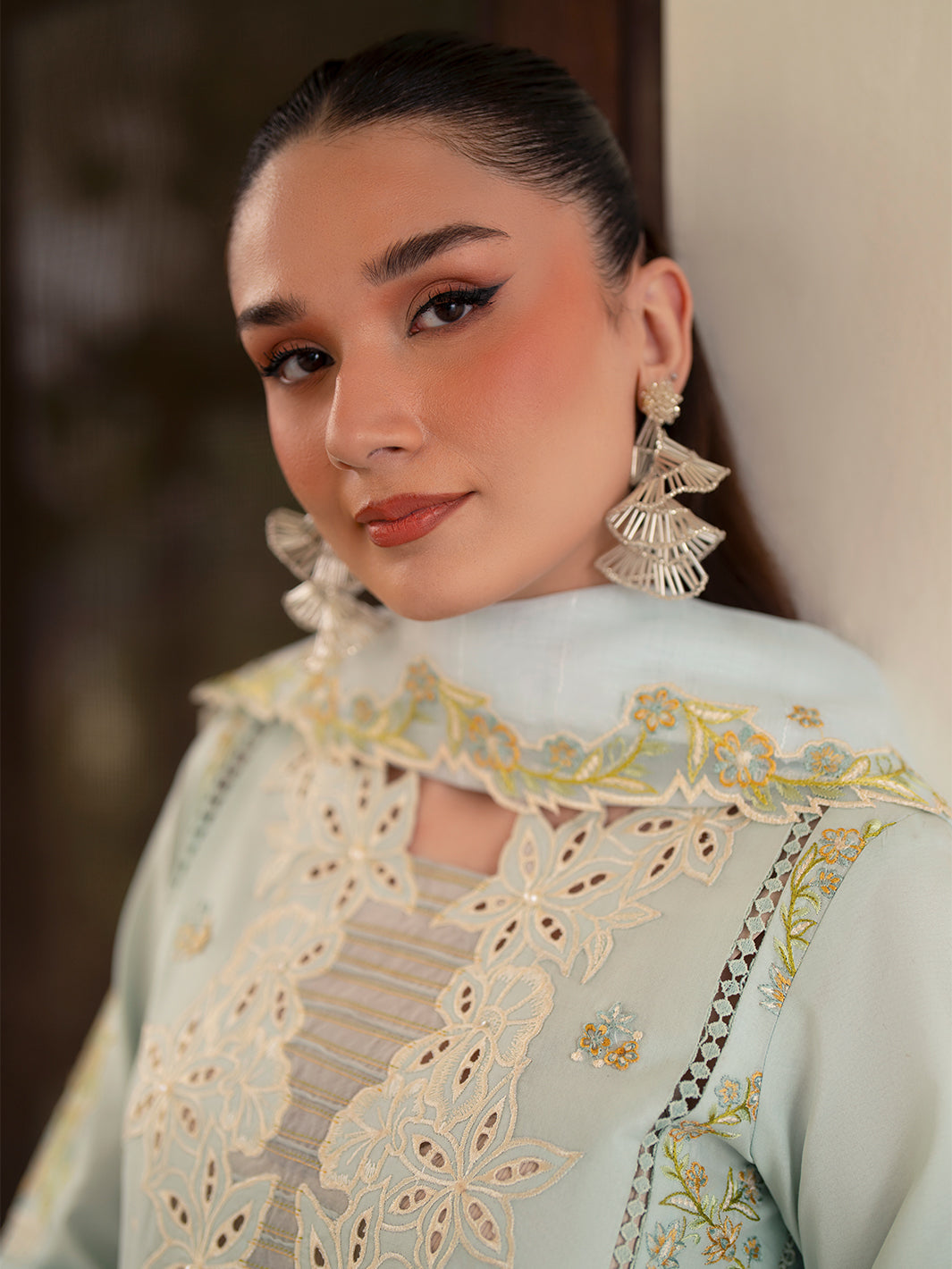 Mahnur | Angan Embroidered Lawn 26 | AN-013