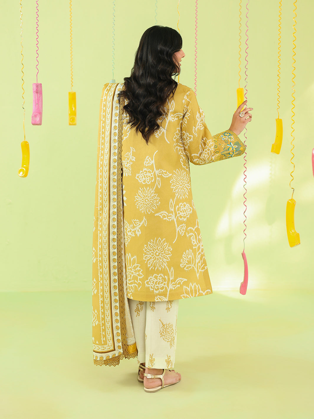 Mahnur | Anaya Lawn | AN-2-04
