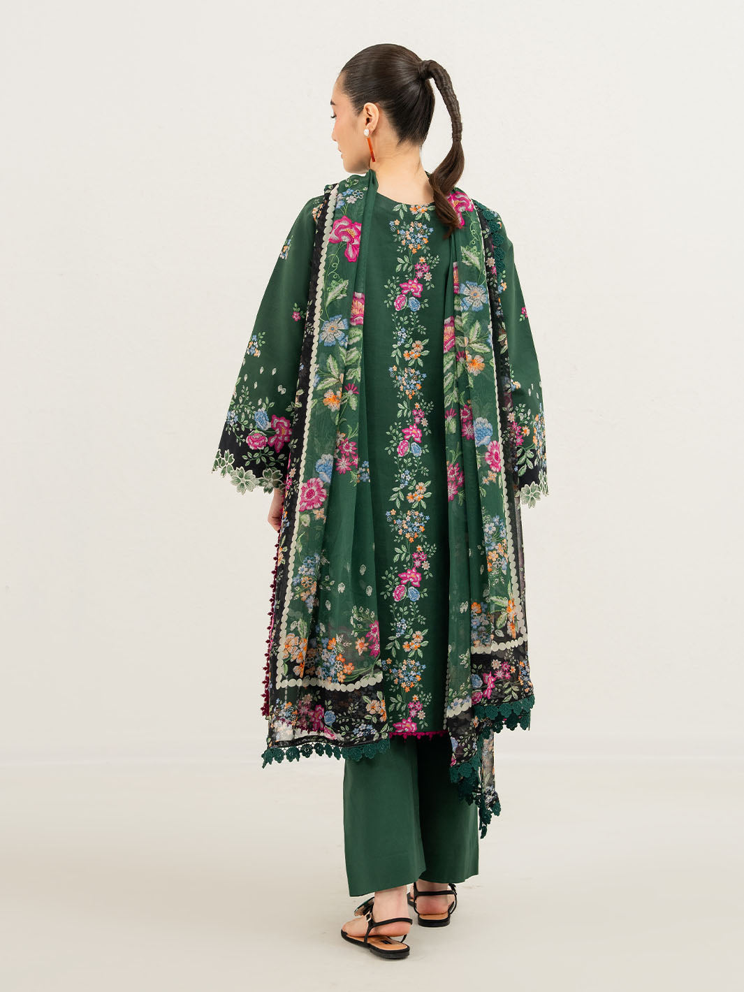 Mahnur | Anaya Lawn | ANA-002