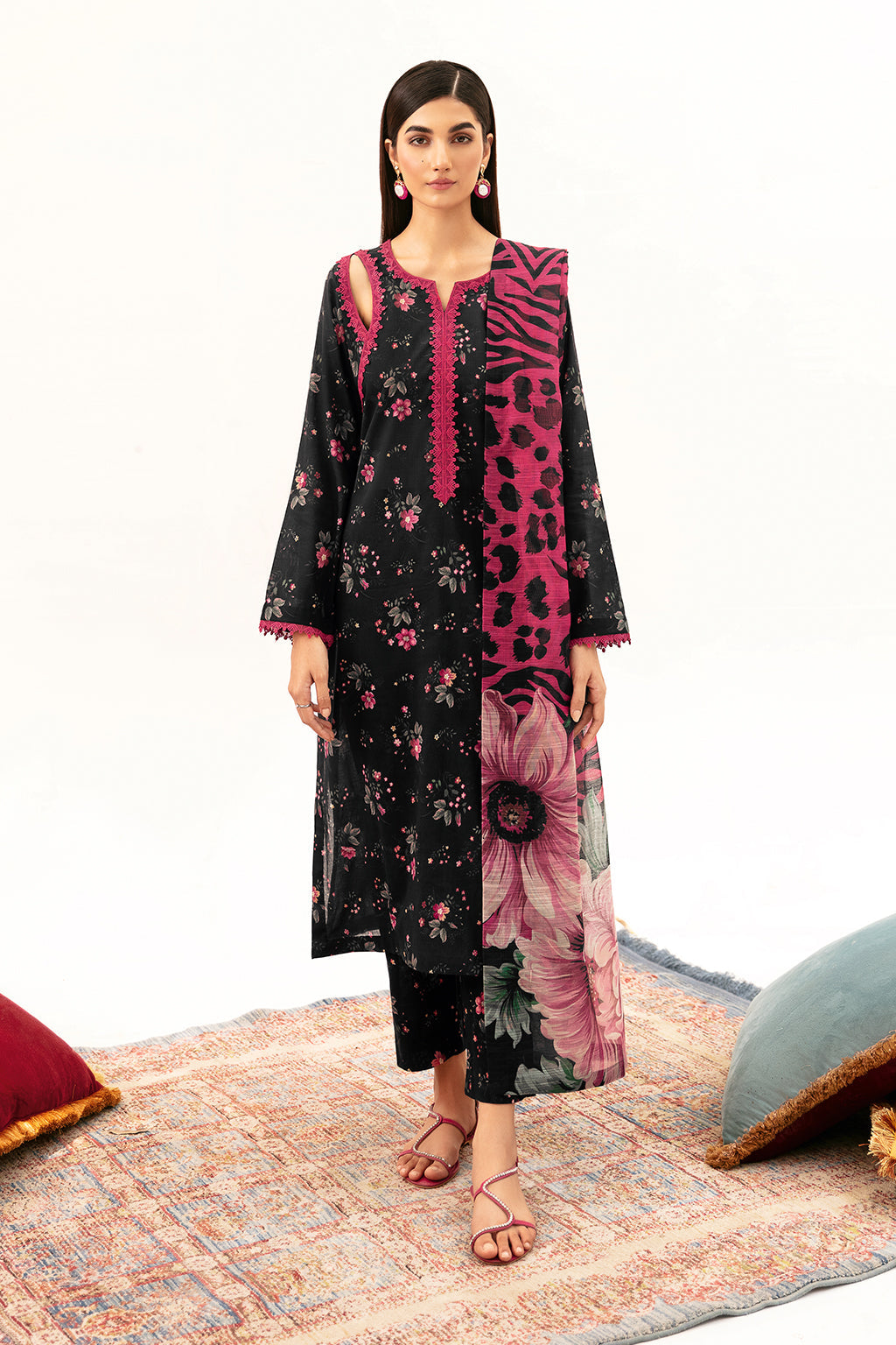 Afsanah | Ready to Wear | Majestic Black AP-01