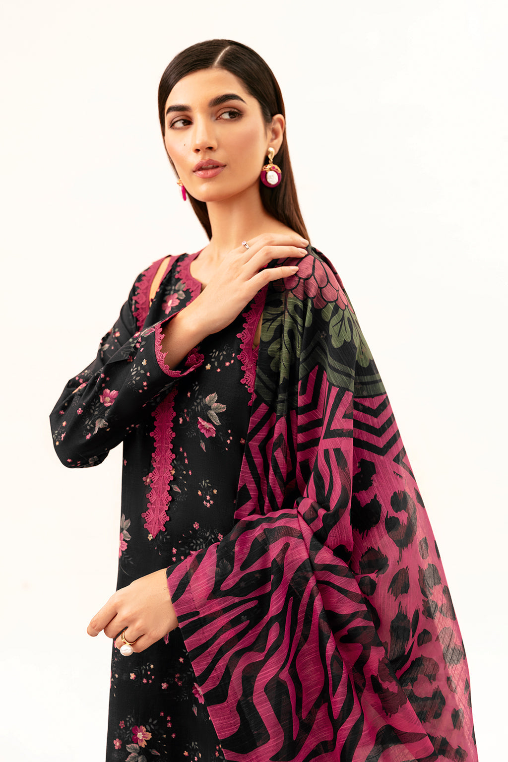 Afsanah | Ready to Wear | Majestic Black AP-01