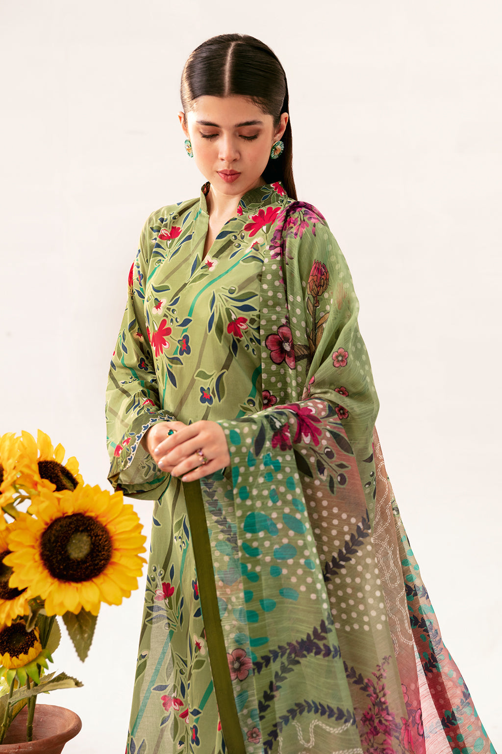 Afsanah | Ready to Wear | Forest green AP-06