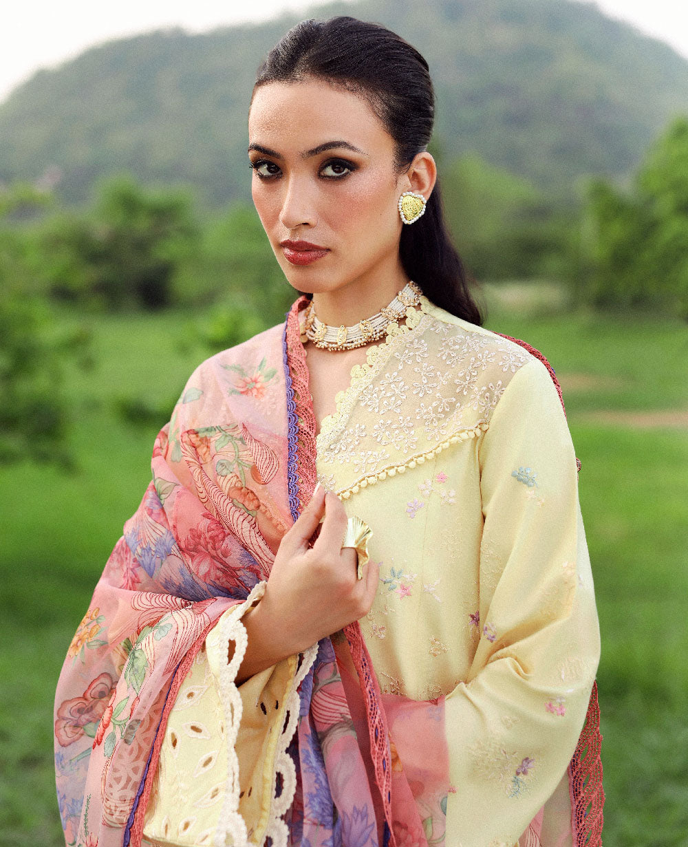 Republic Womenswear | Lilas Lawn 26 | Amris