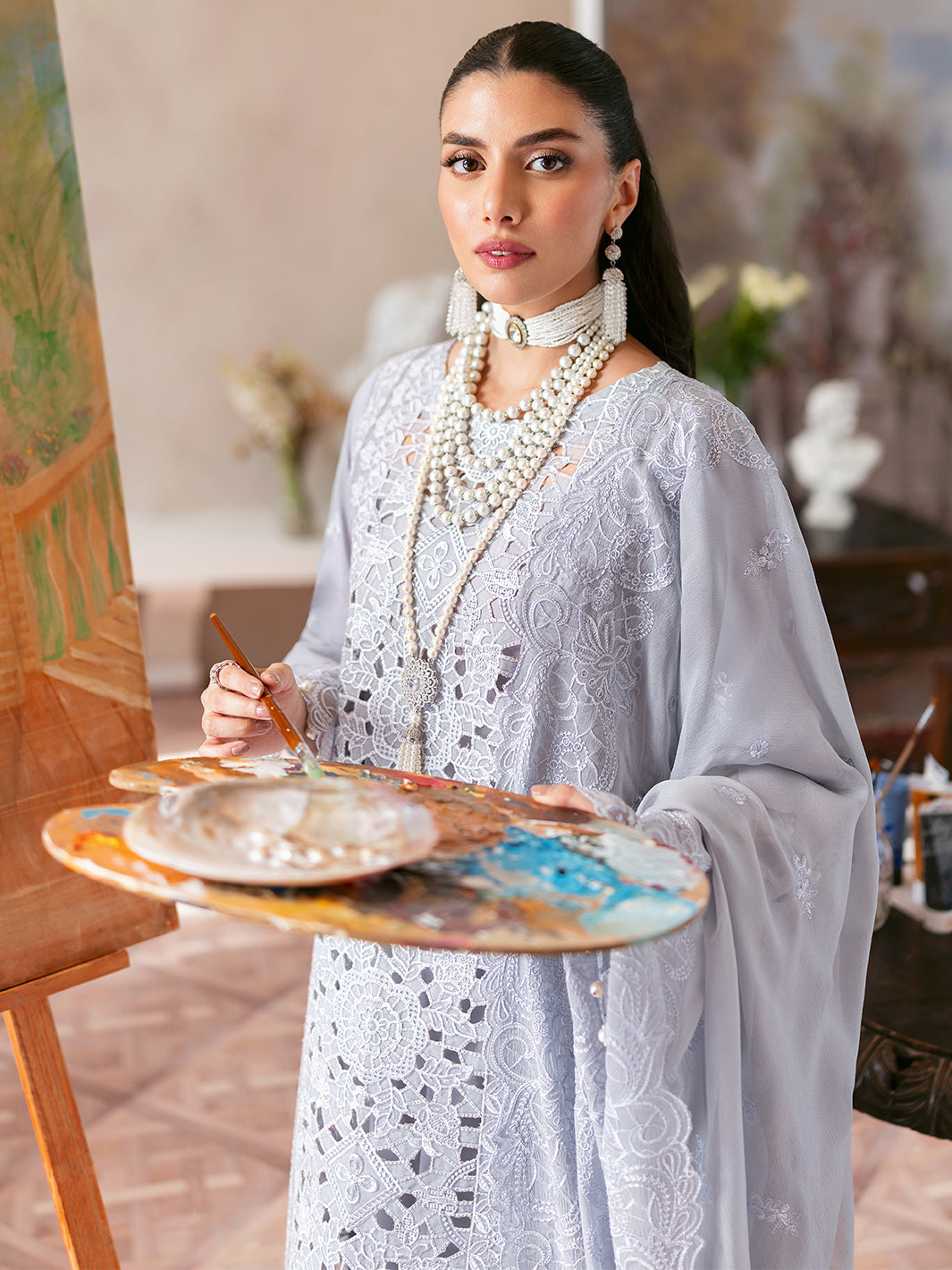 Mahnur | Sophie Luxury Lawn 25 | Ari