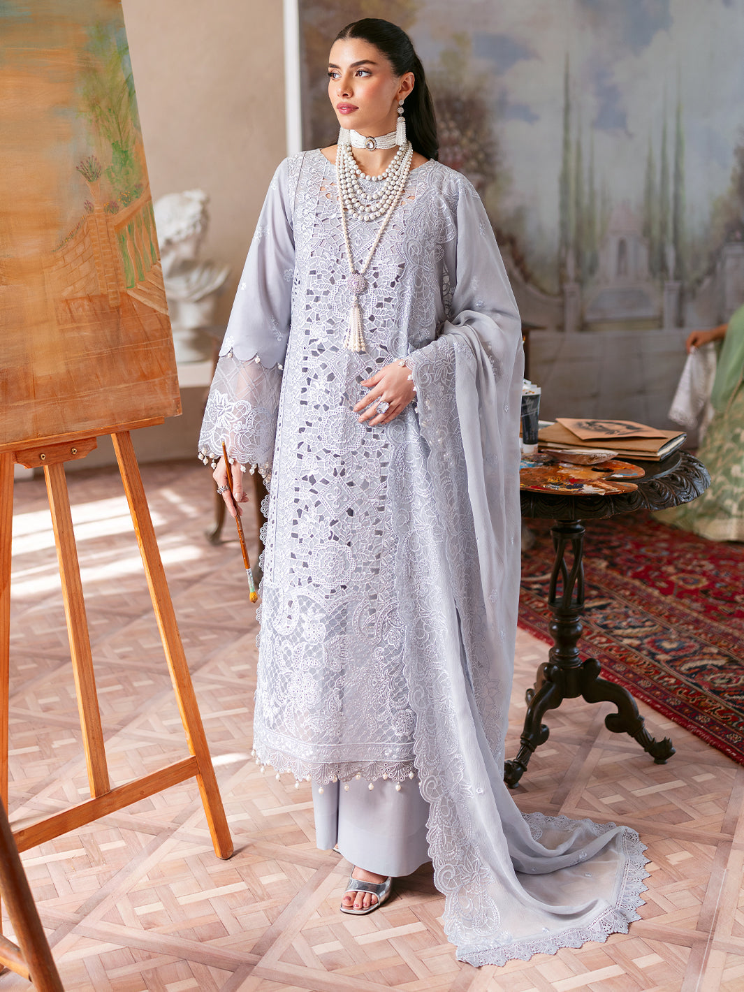 Mahnur | Sophie Luxury Lawn 25 | Ari