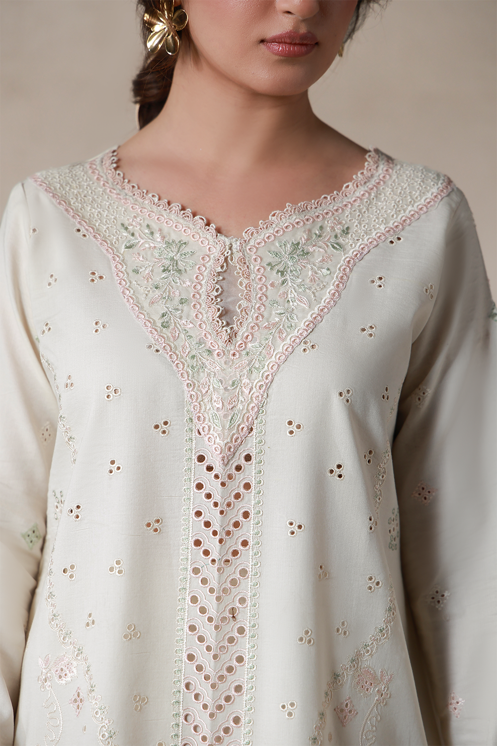 Aabyaan | Saagar Luxury Festive Lawn 26 | NAIRAH (AL-06)