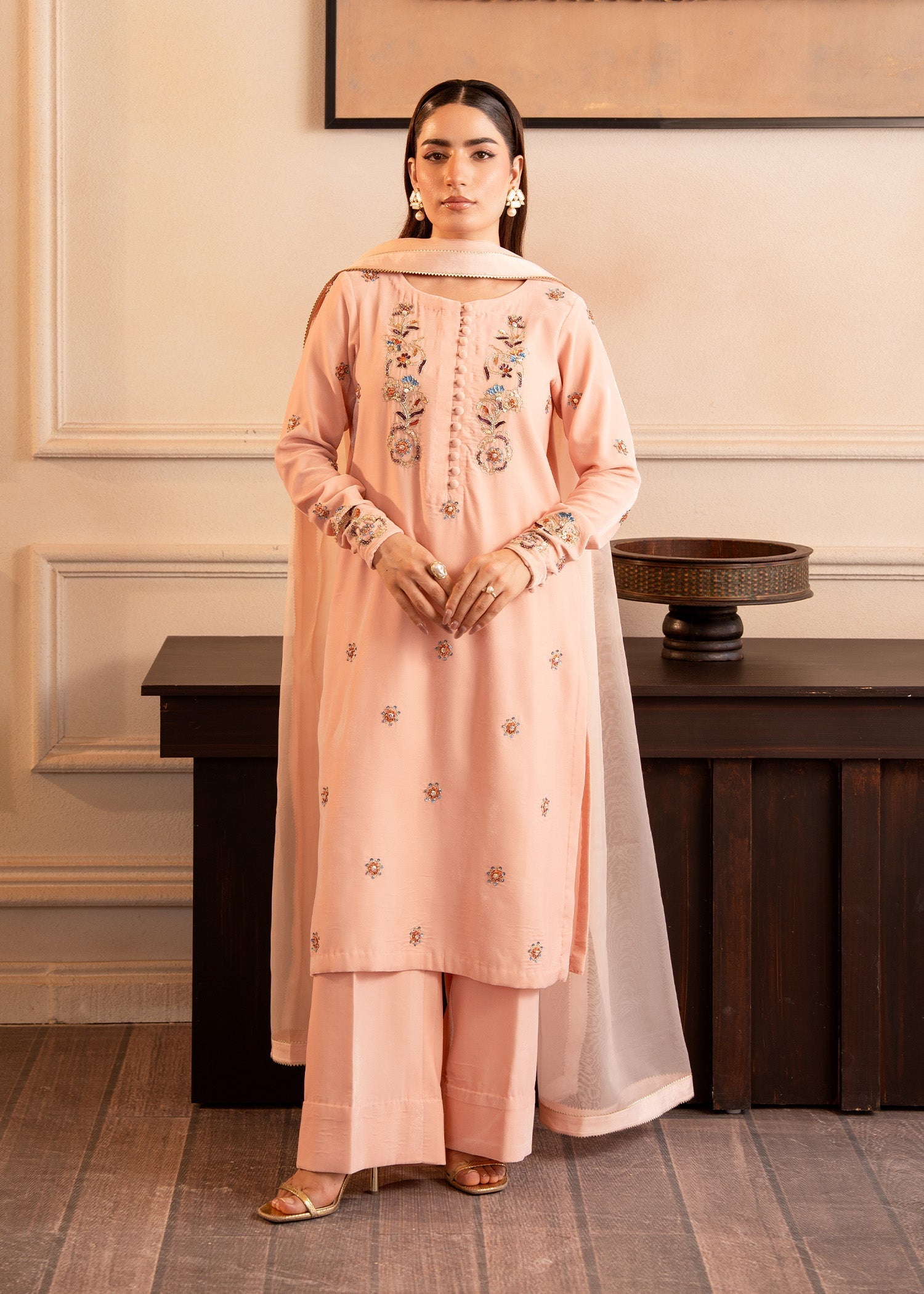 Fozia Khalid | The Velvet Rise 25 | BLOOM