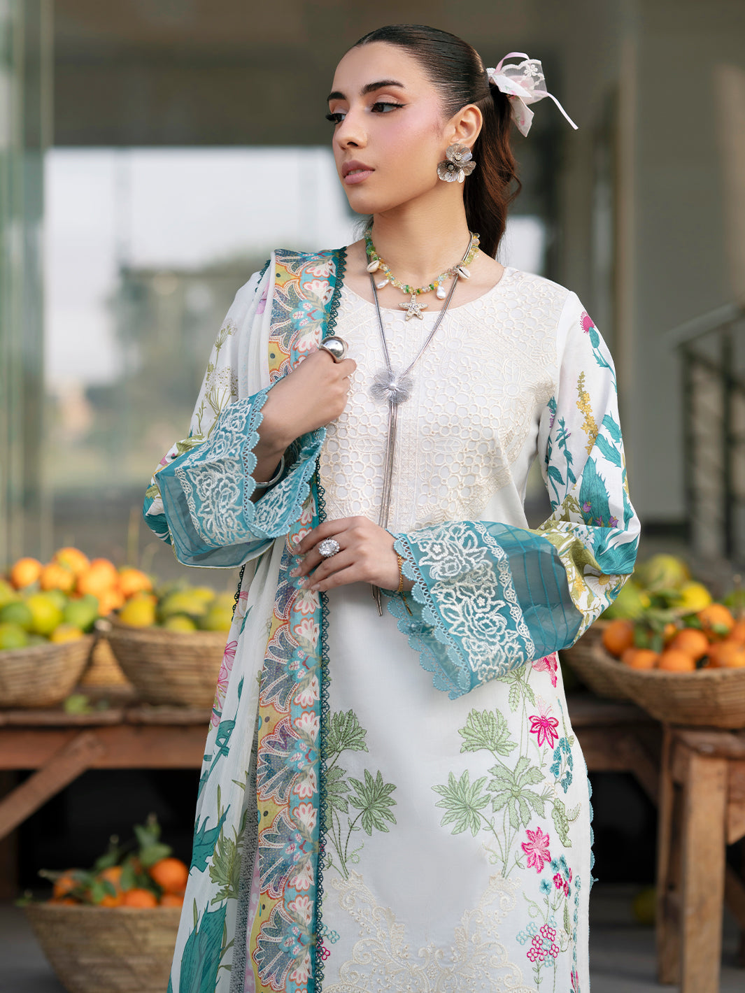 Mahnur | Broadway Luxury Lawn 26 | BW - 004