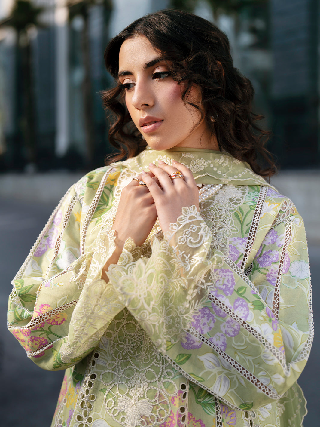 Mahnur | Broadway Luxury Lawn 26 | BW - 005