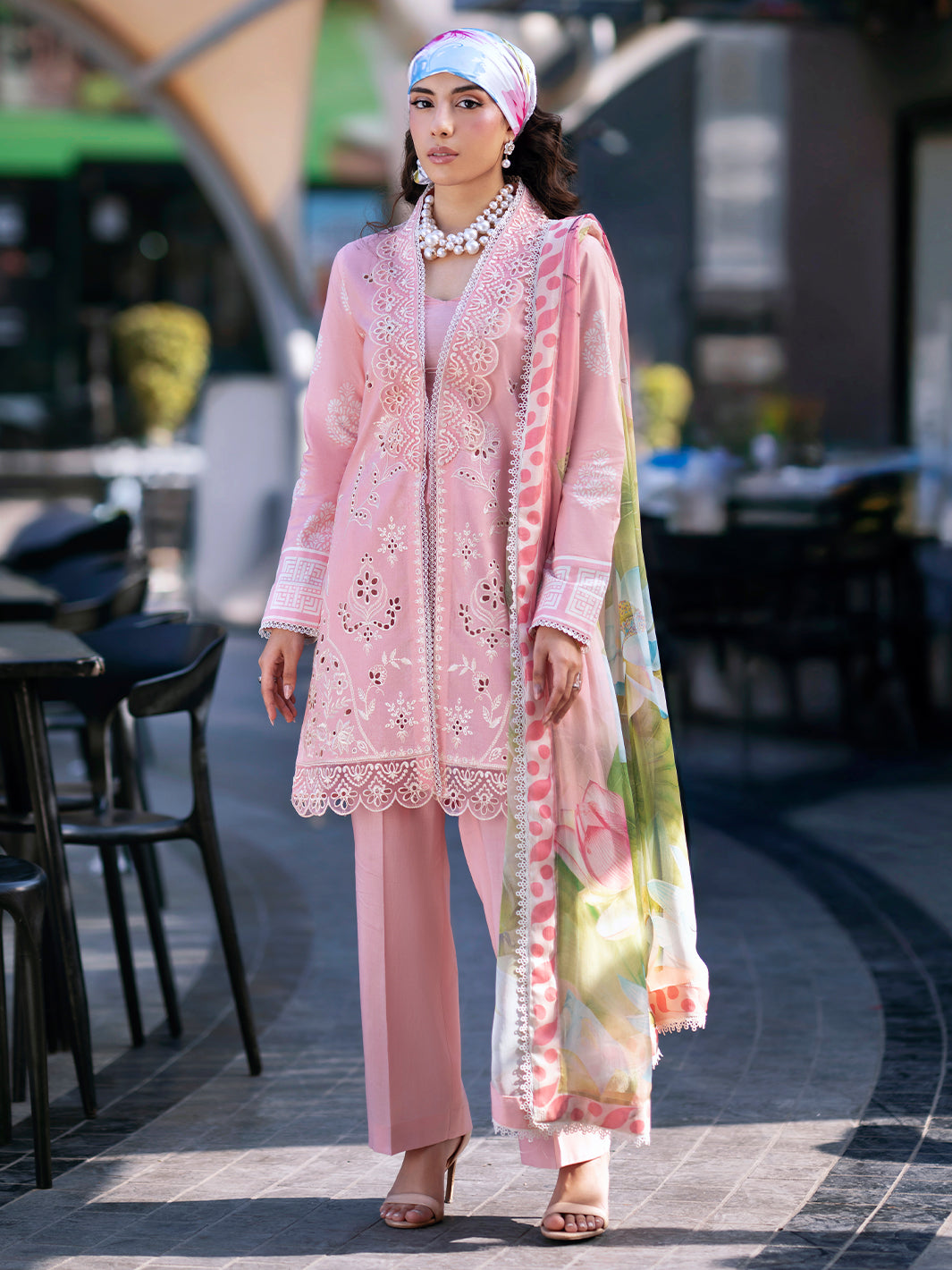 Mahnur | Broadway Luxury Lawn 26 | BW - 008