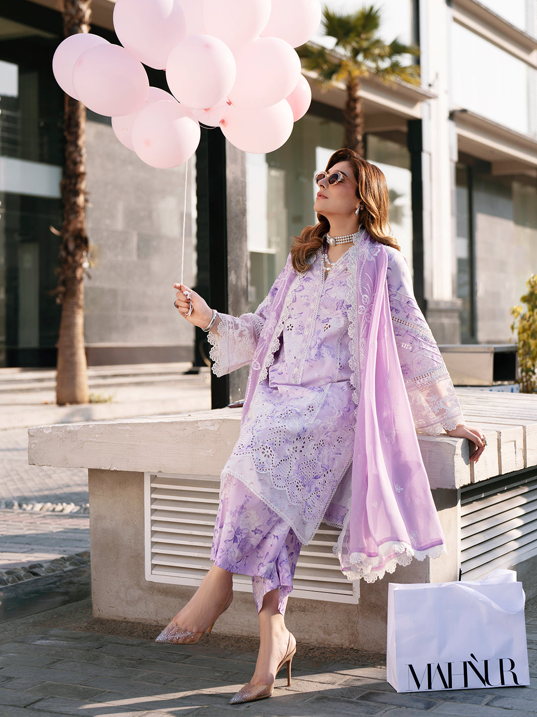 Mahnur | Broadway Luxury Lawn 26 | BW - 009