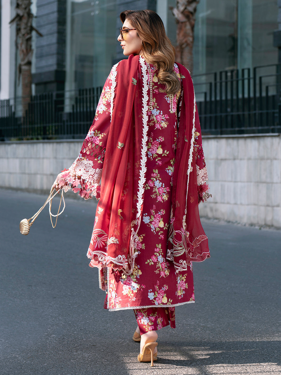Mahnur | Broadway Luxury Lawn 26 | BW - 011