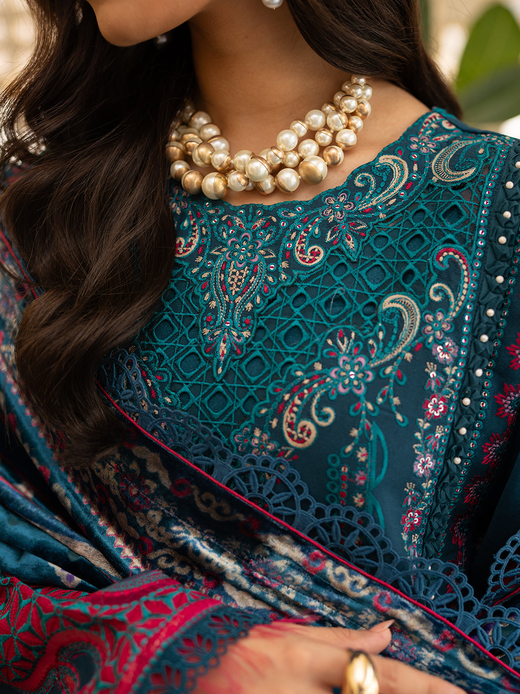 Bin Ilyas | Olivia Embroidered Winter 24 | 521 - B
