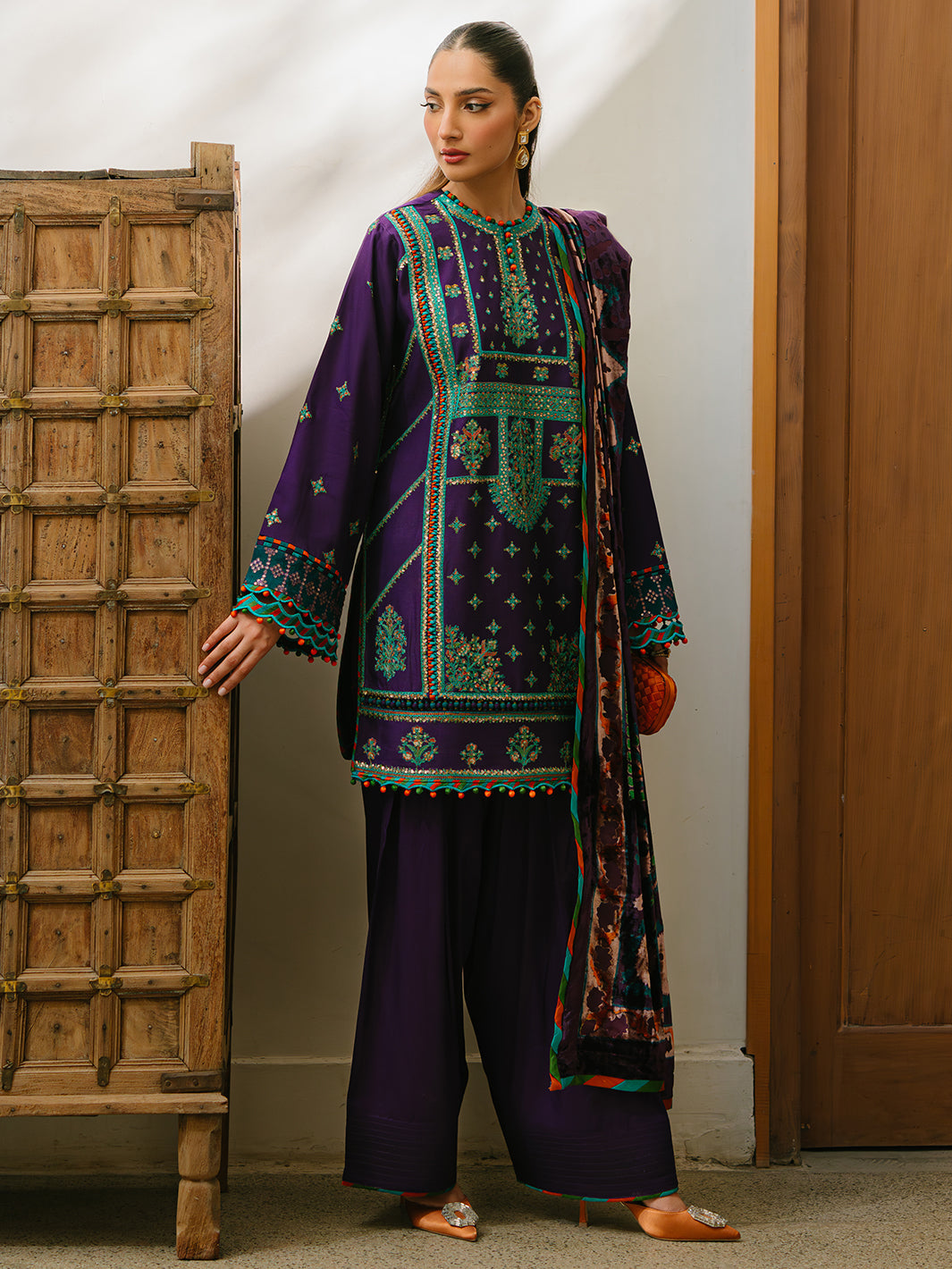 Bin Ilyas | Olivia Embroidered Winter 24 |  524 - B