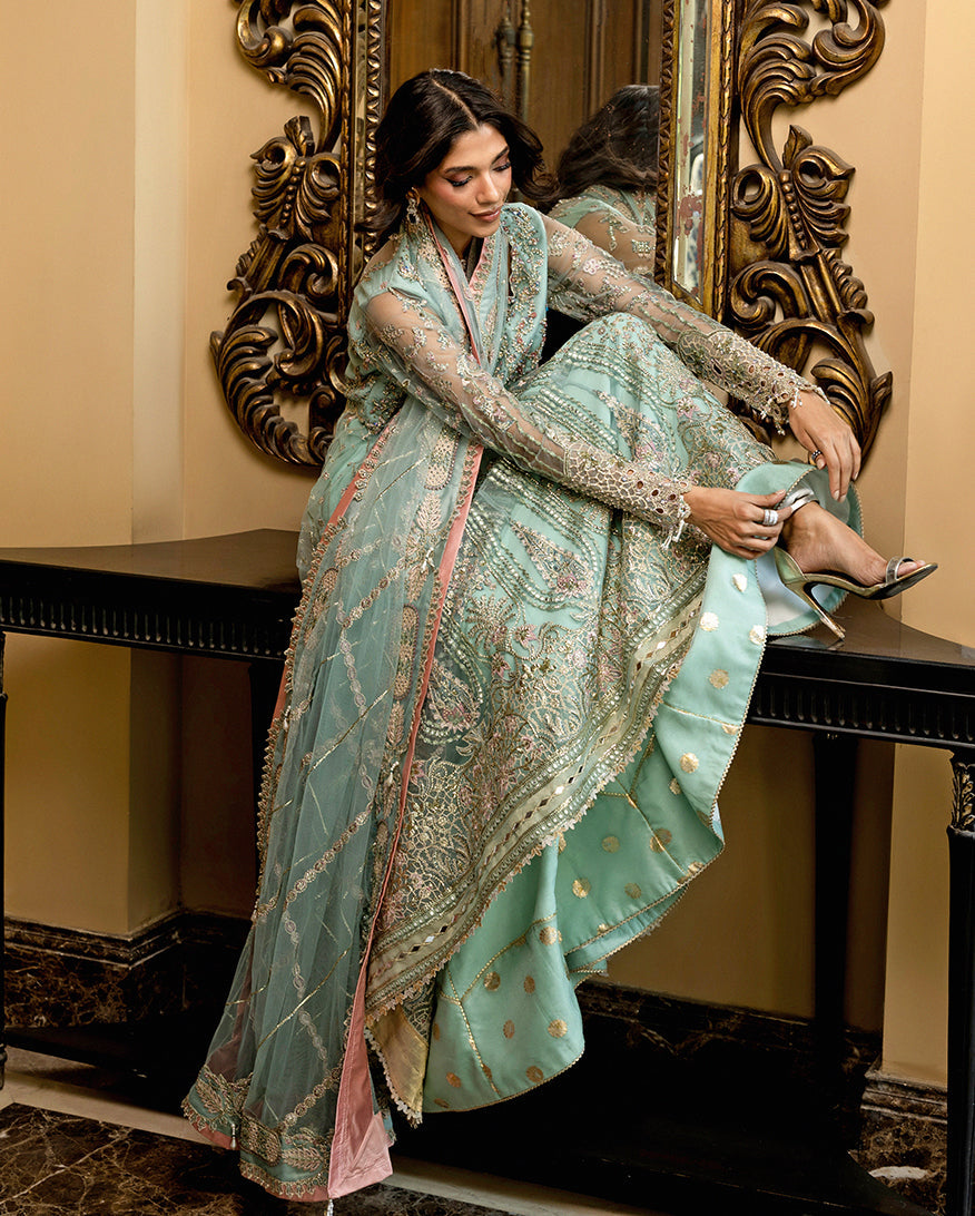 Mushq | Darlings Formals | Bindu