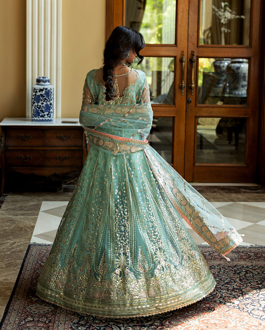 Mushq | Darlings Formals | Bindu