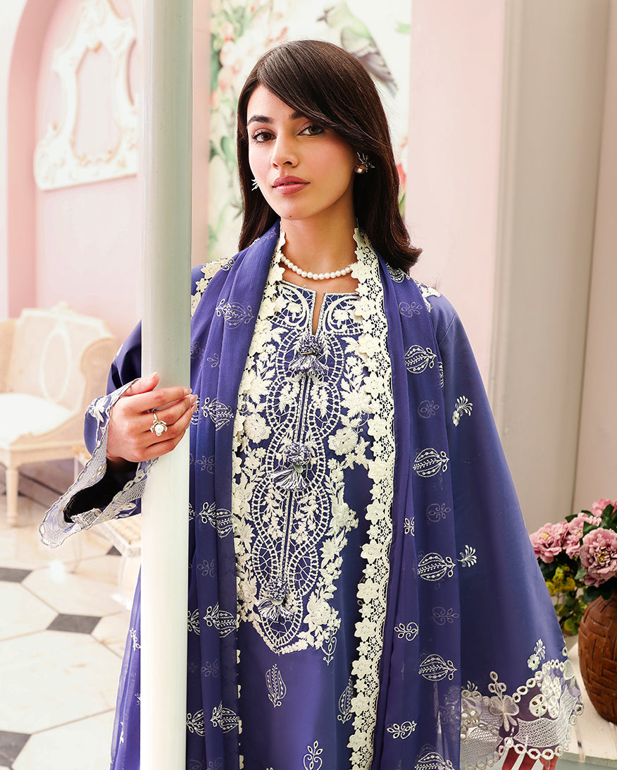 Roheenaz | Veil of Summer Chikankari | Blanc Mirage