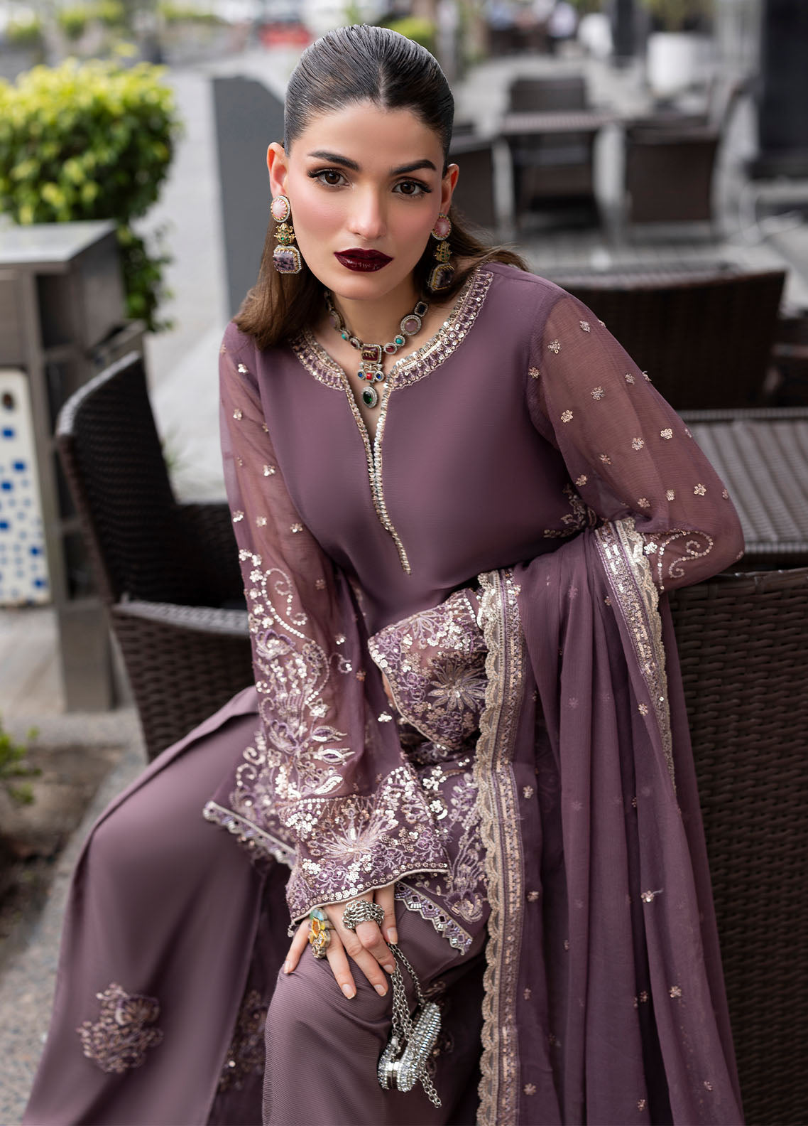 Sahane | At First Glance |  CT 25005 Roseate
