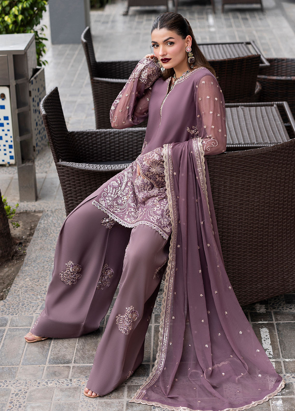 Sahane | At First Glance |  CT 25005 Roseate