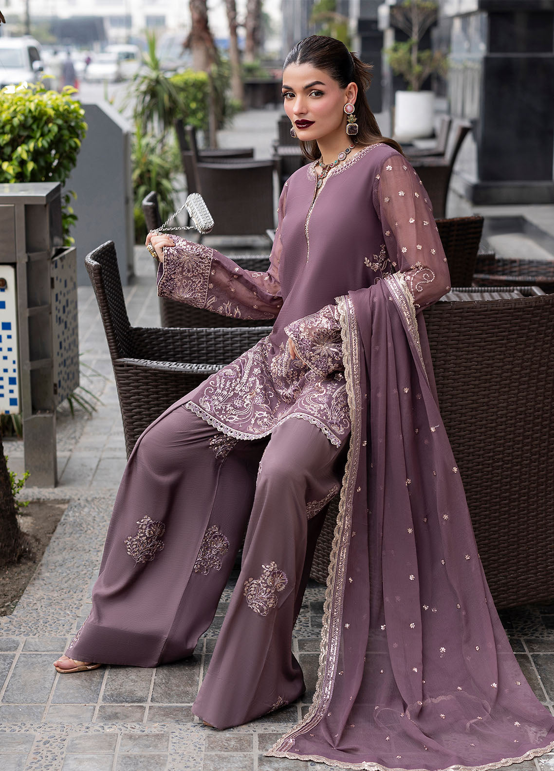 Sahane | At First Glance |  CT 25005 Roseate
