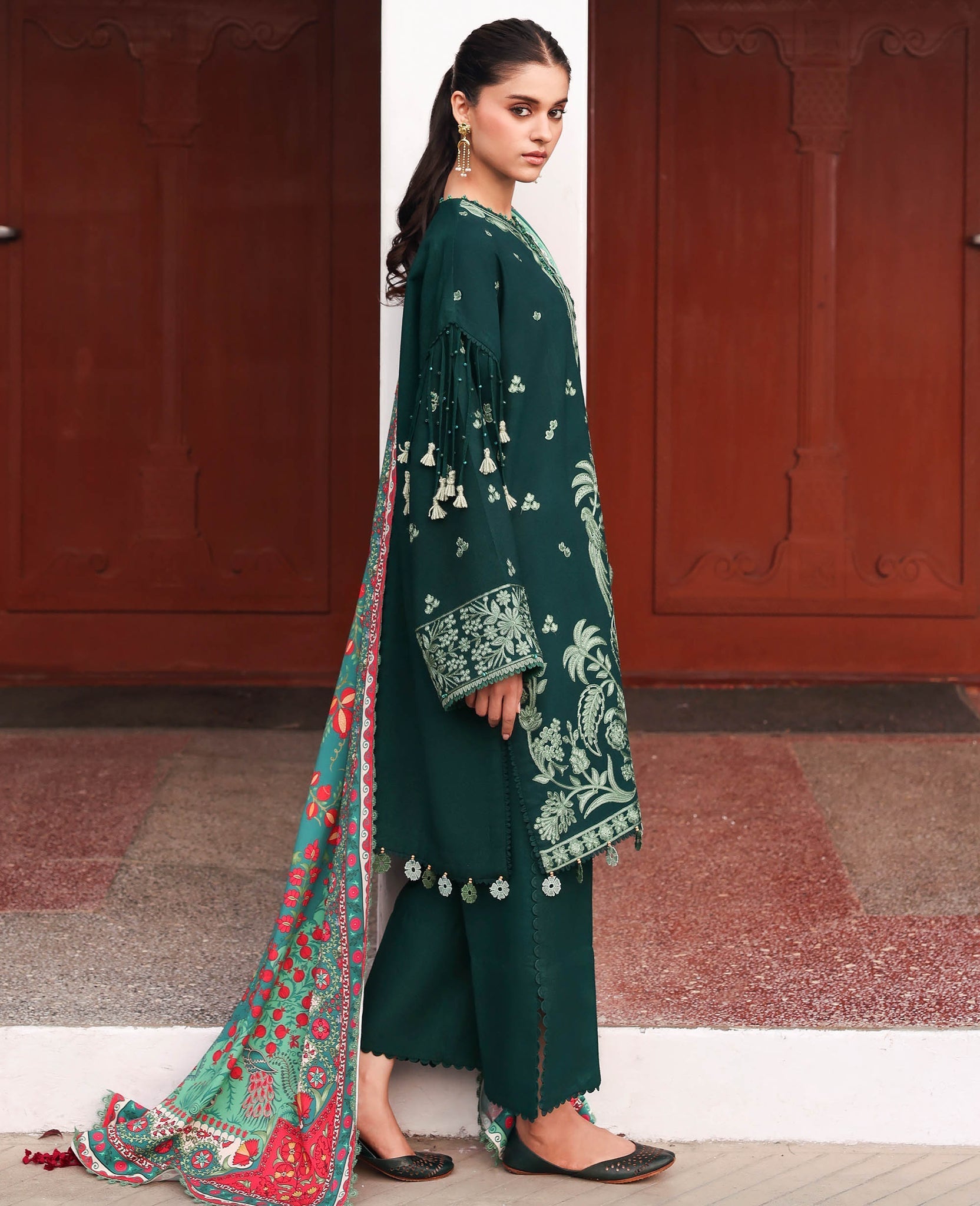 Republic Womenswear | Amaris Luxury Shawl 25 | Celeste