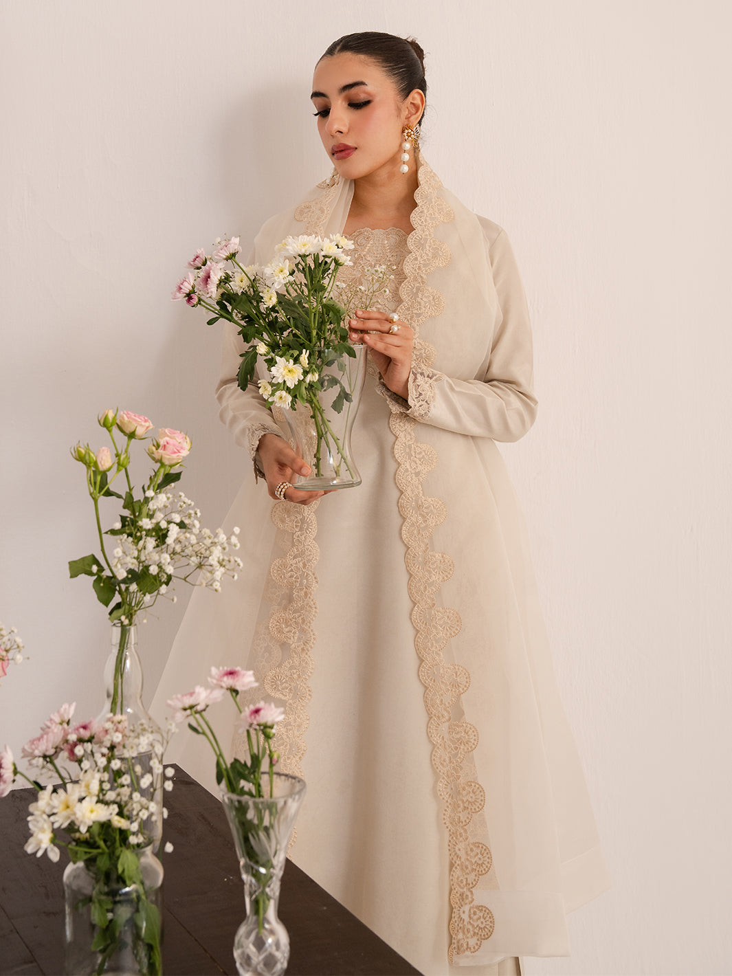 Izel | The Silk Chapter | Creme