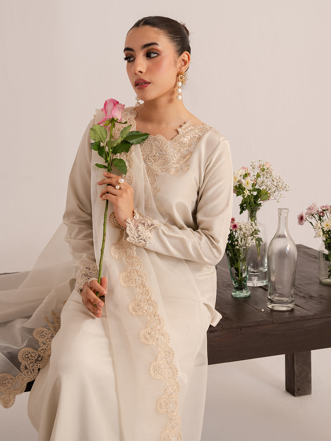 Izel | The Silk Chapter | Creme