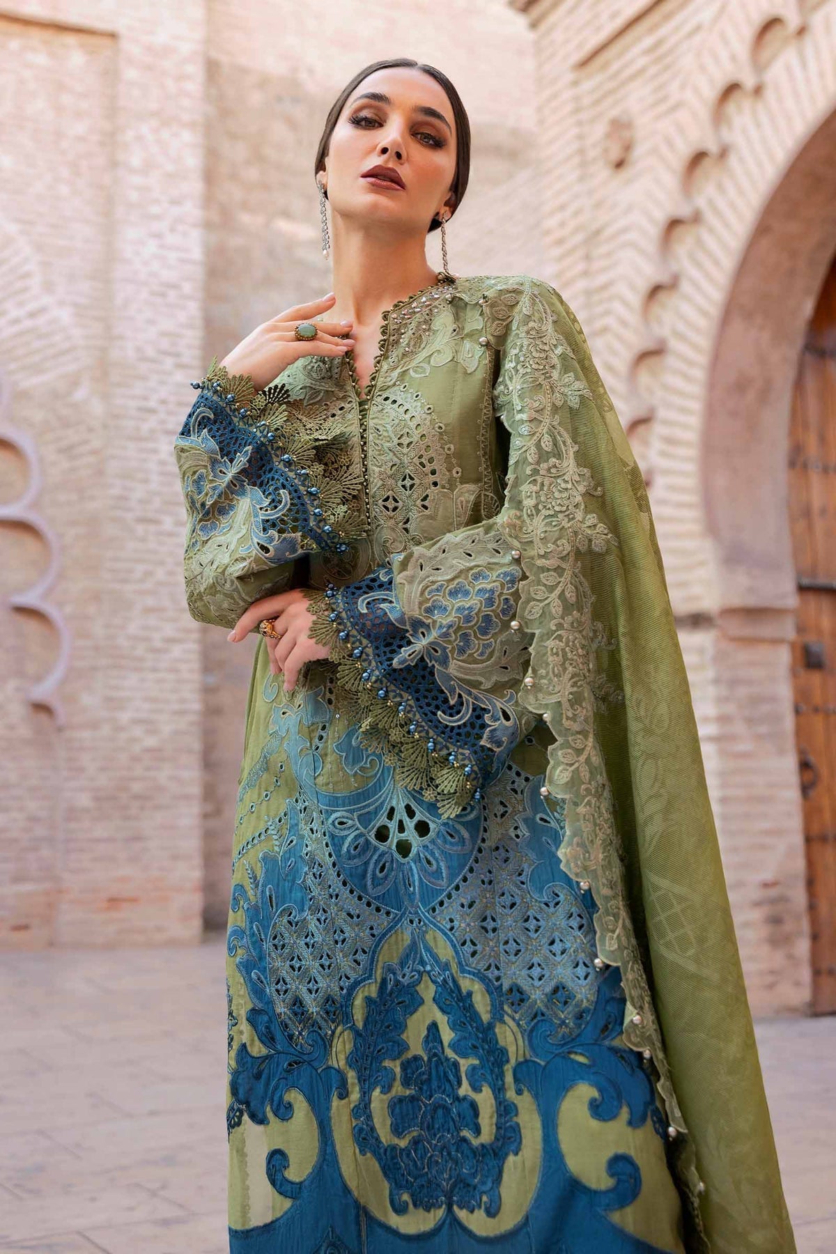 Maria B | Luxury Lawn 25 | D-2501-A