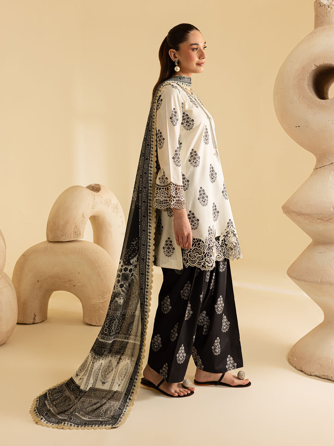 Mahnur | Leila Printkari Edit 25 | LP - 09