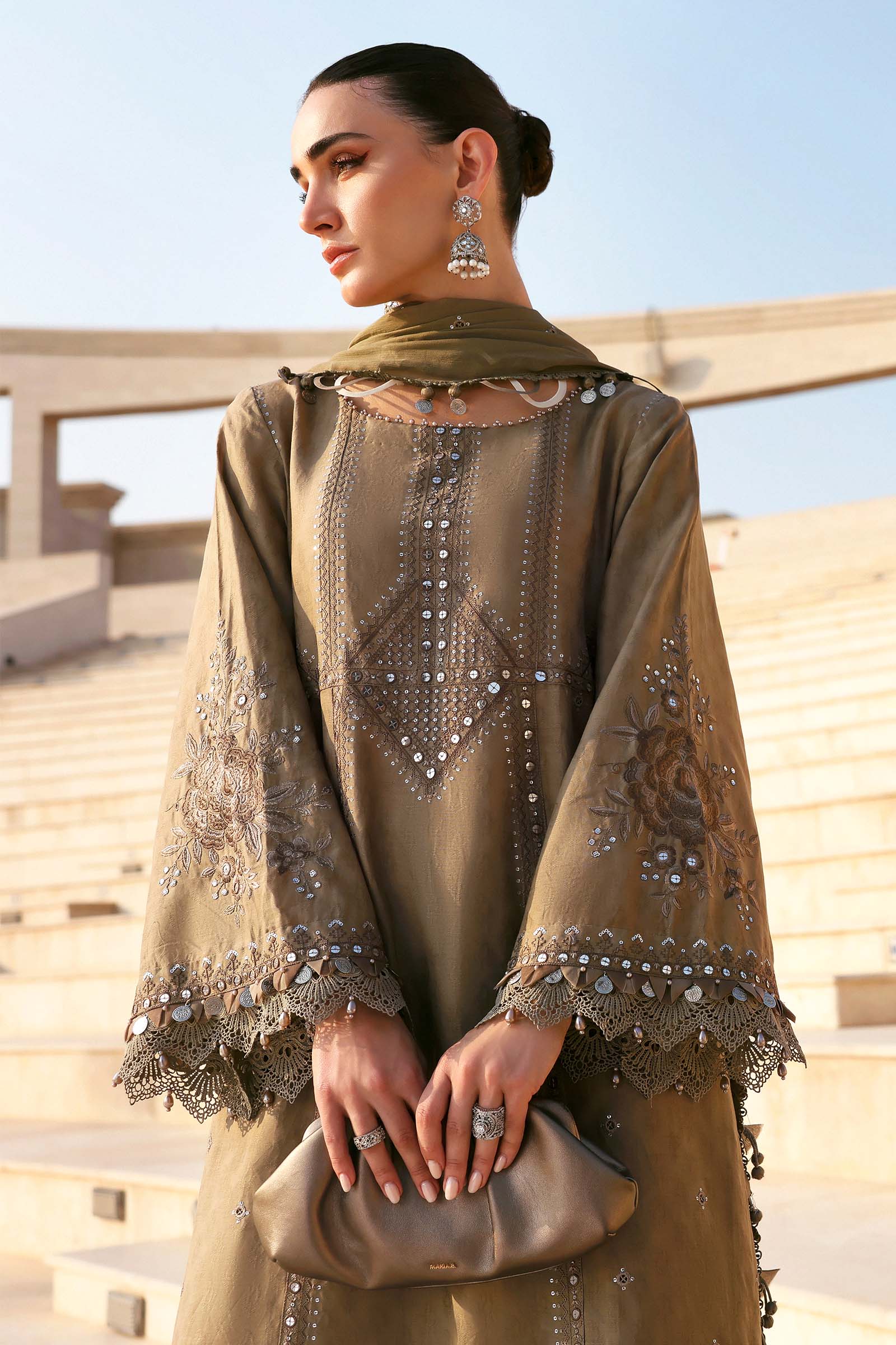 Maria B | Lawn 26 | D-2602-A
