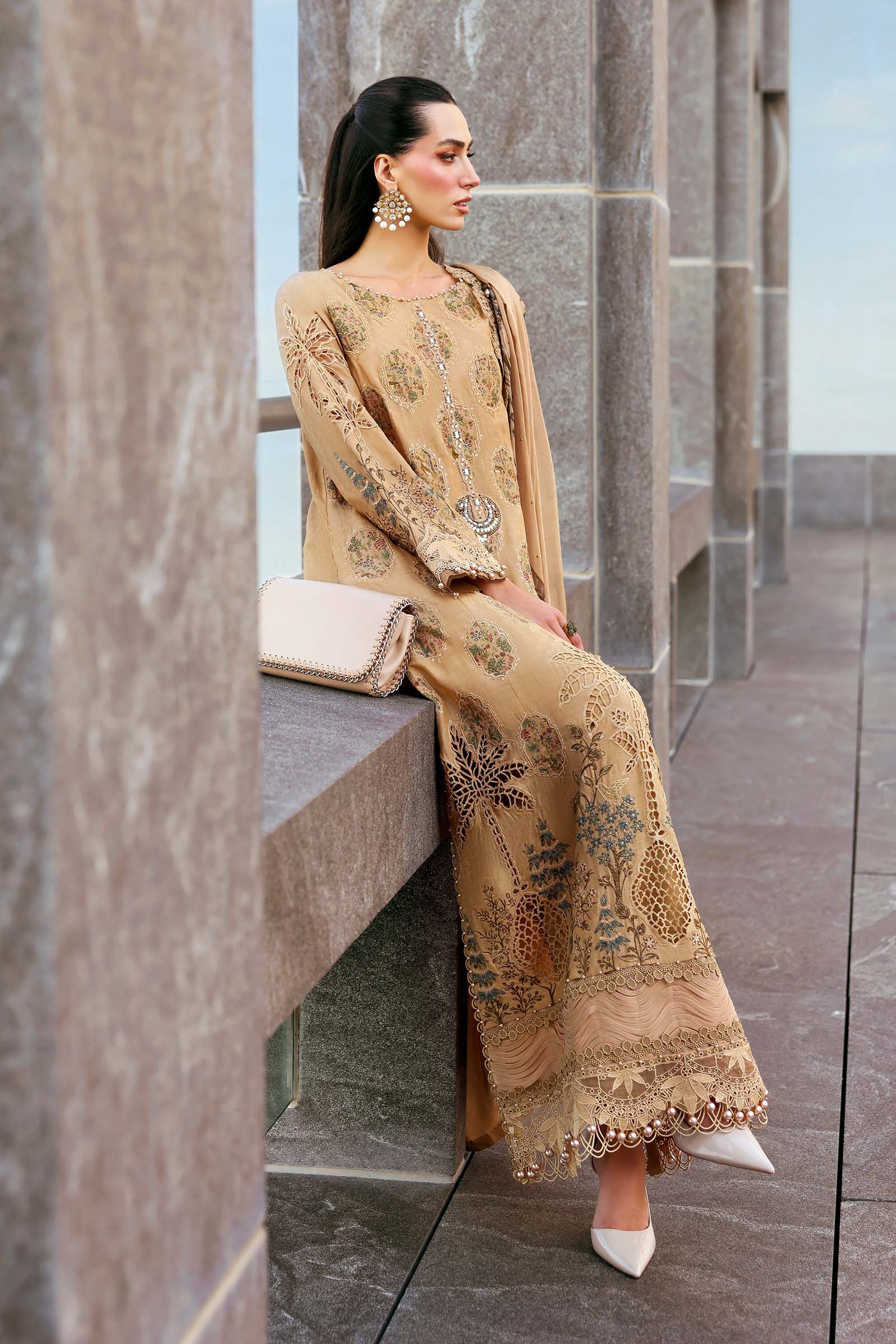 Maria B | Lawn 26 | D-2605-A