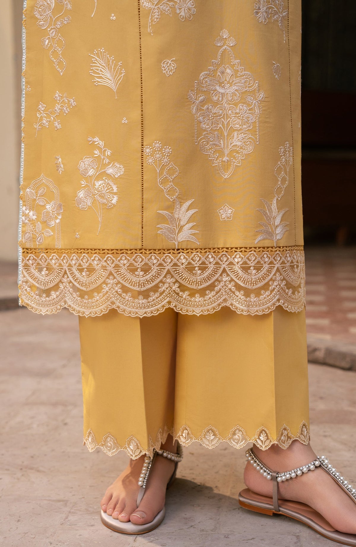 Seran | Luxury Lawn |  Zira
