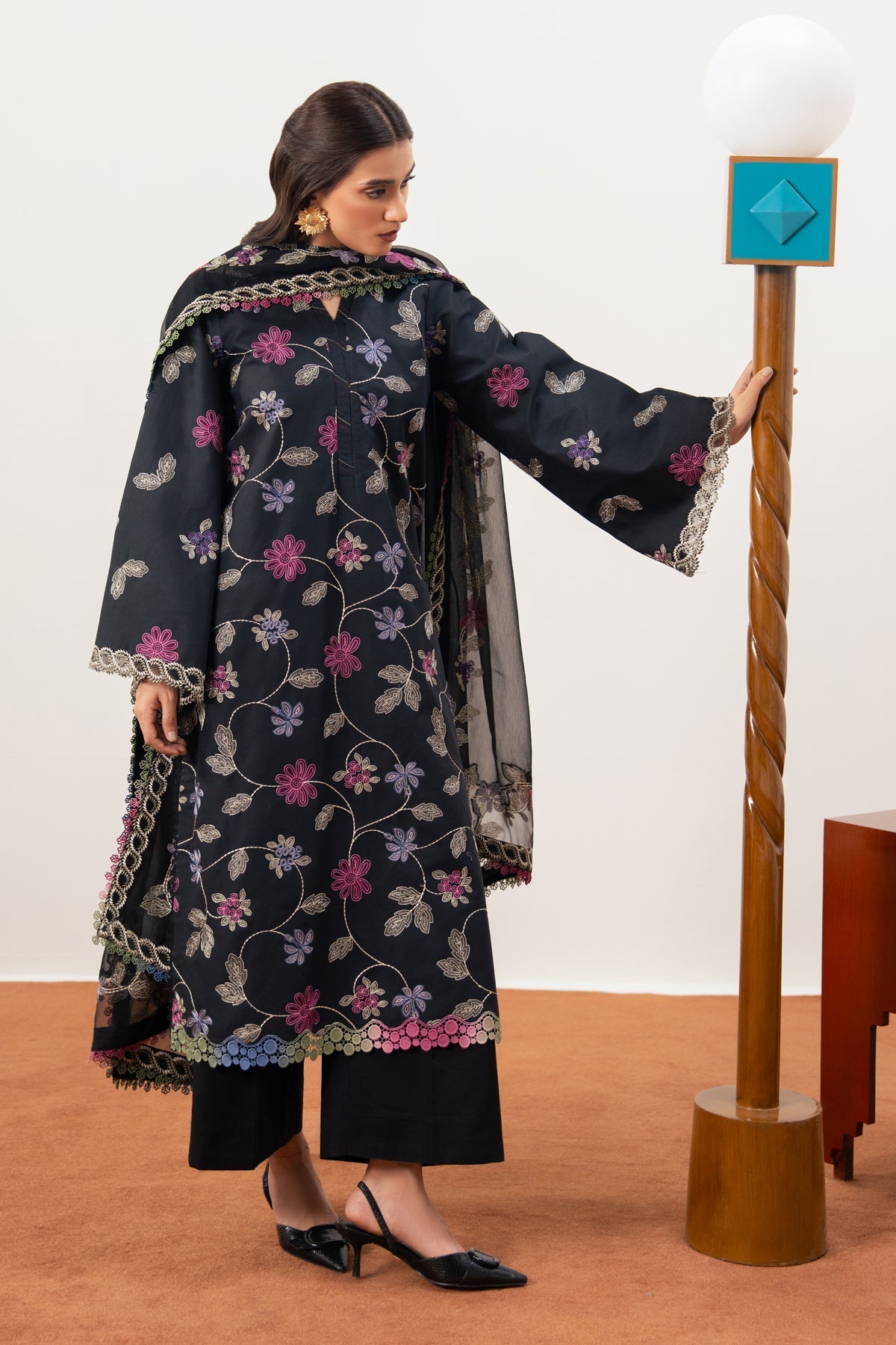 Xenia Formals | Namah Lawn 26 | REVER BLOOM