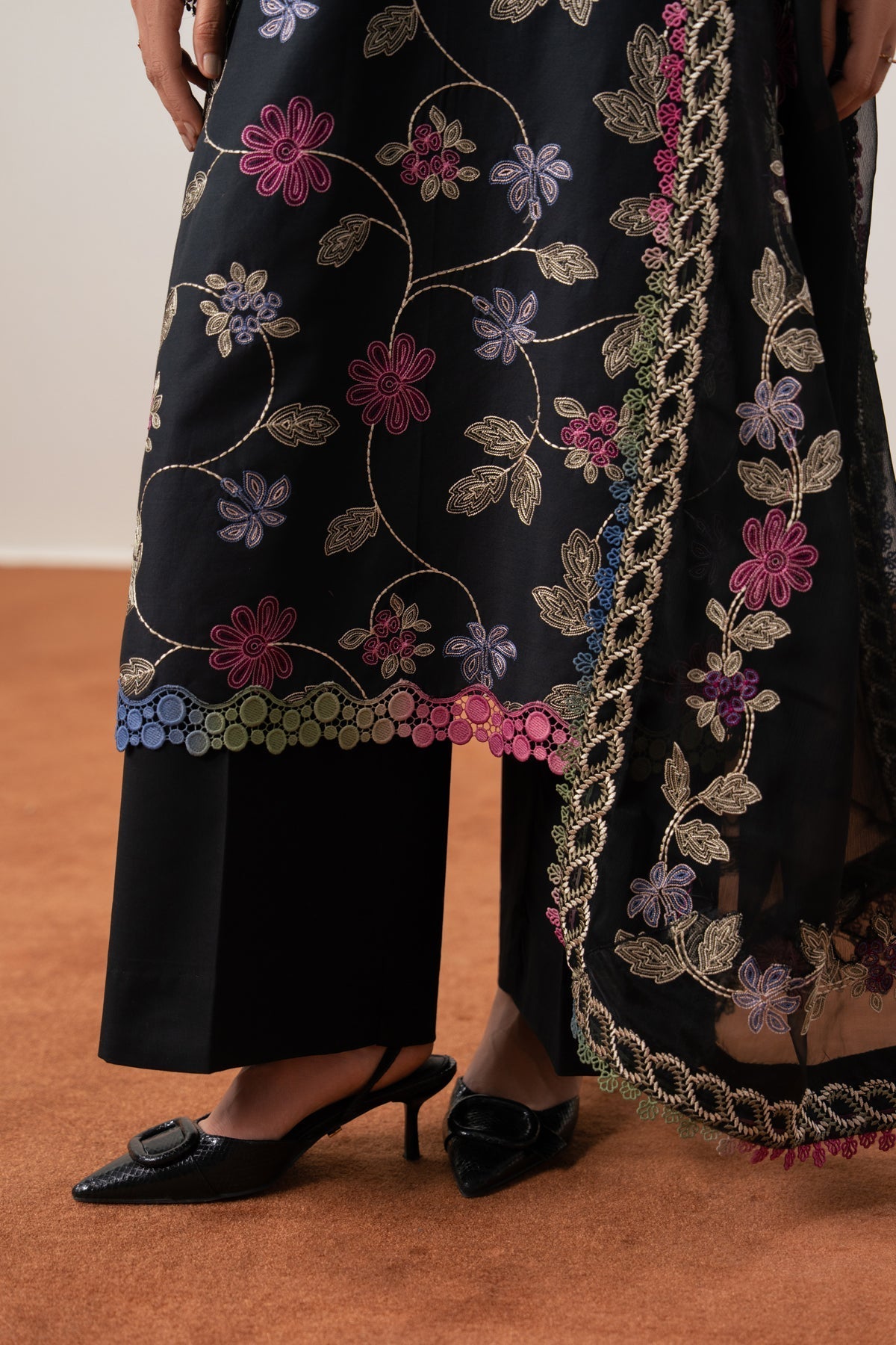 Xenia Formals | Namah Lawn 26 | REVER BLOOM