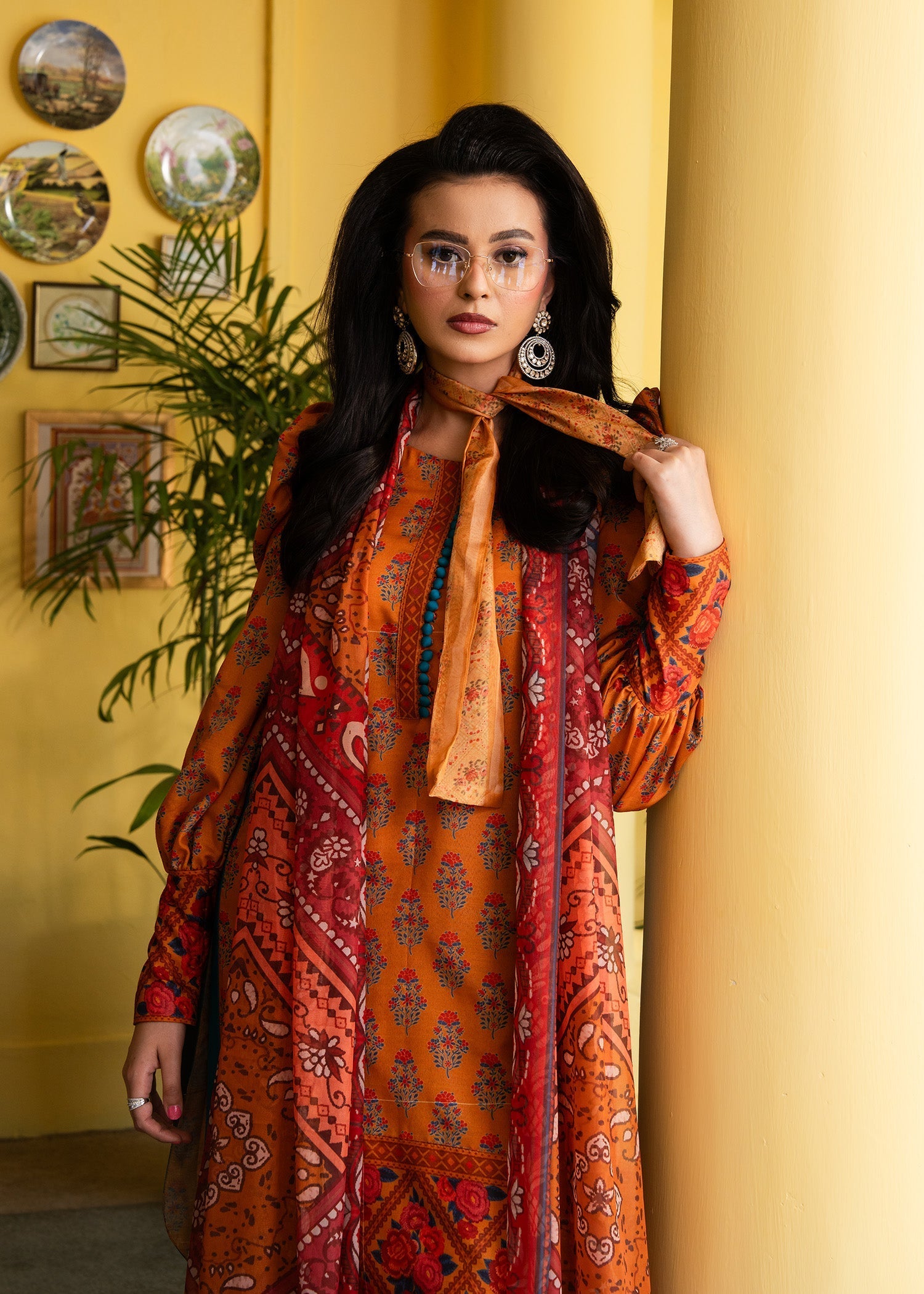 Maria Osama Khan | Retro Lawn 25 | Nehr