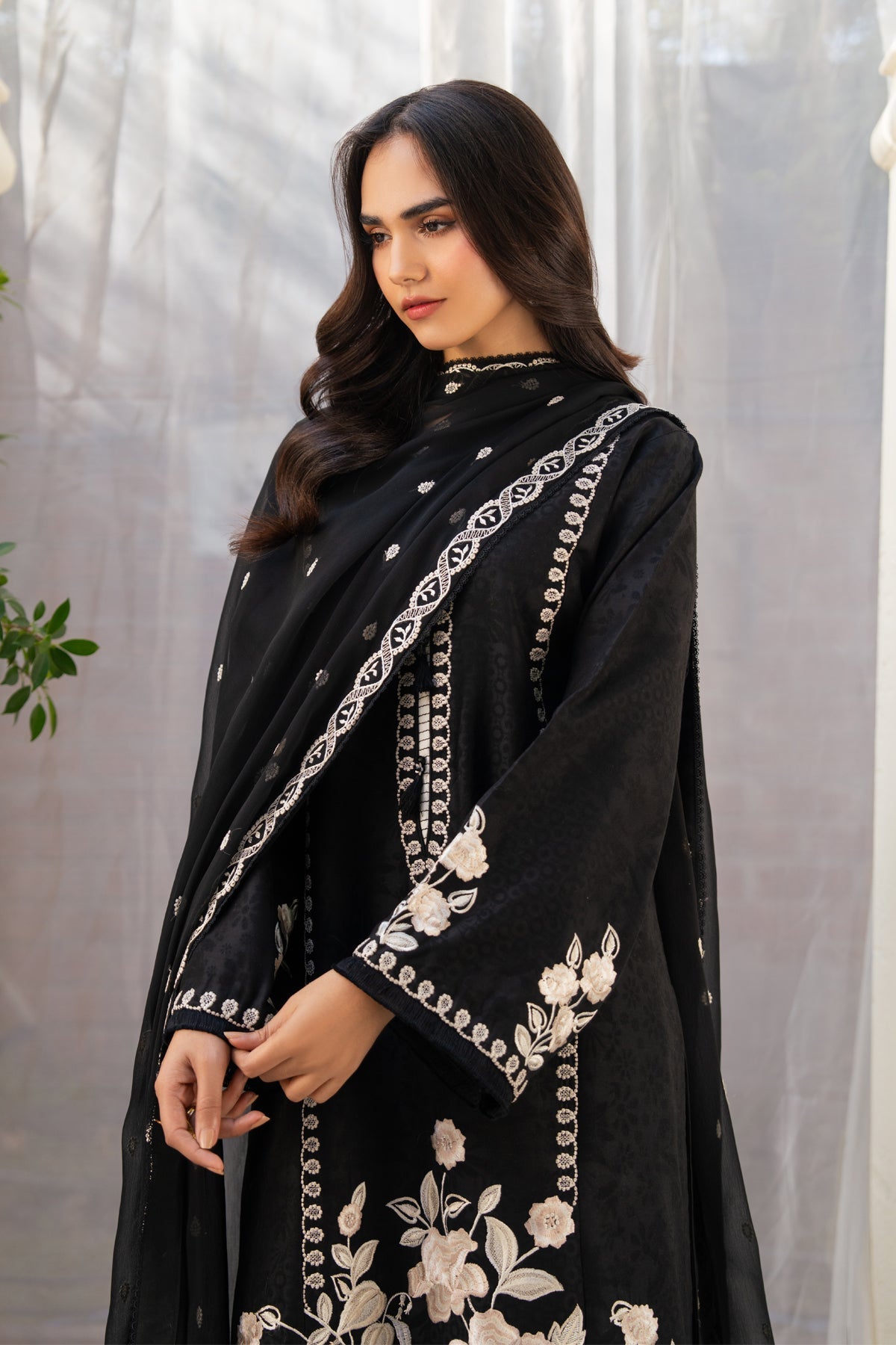 Xenia Formals | The Eid Edit | AMARIS