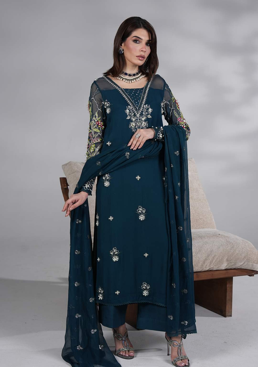 Amave | Oro Luxury Wear | AM-15