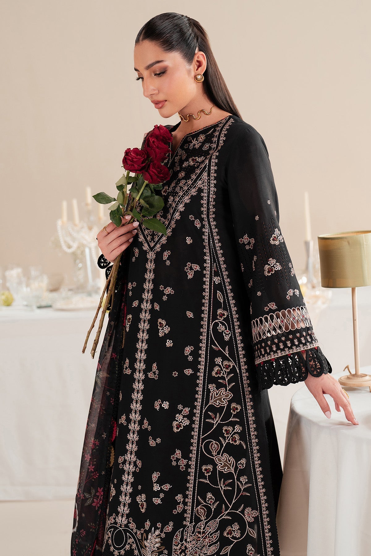 Jazmin | Iris Luxury Lawn 25 | IL'25-D07