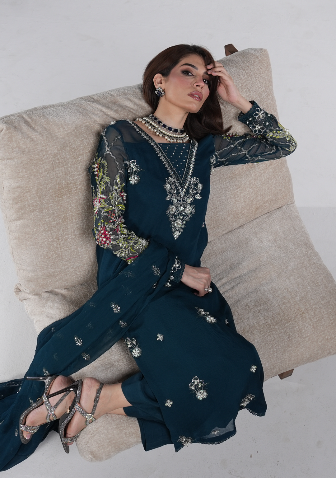 Amave | Oro Luxury Wear | AM-15
