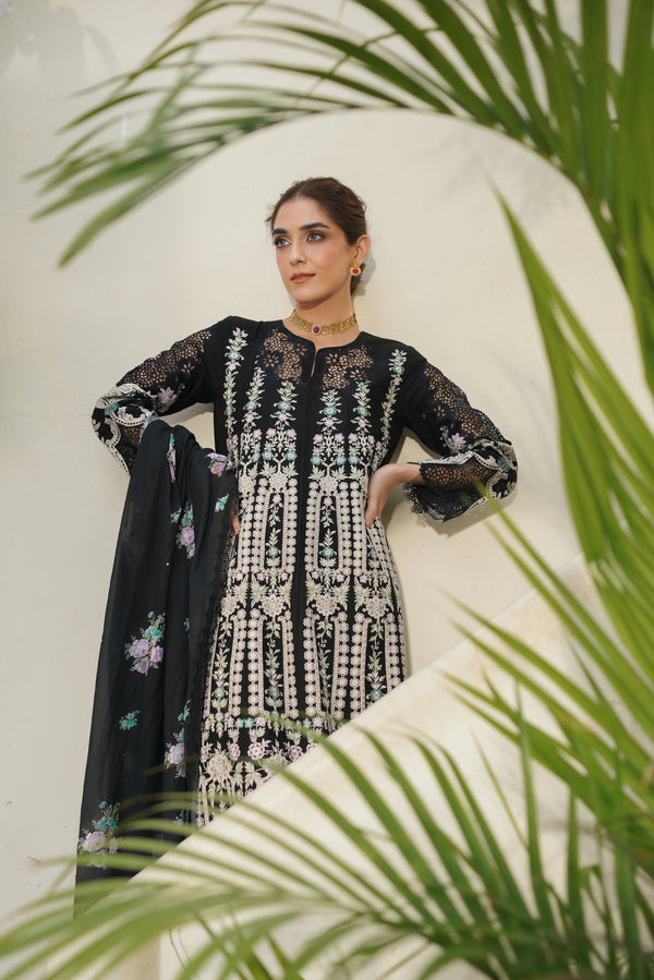 Manara | Luxury Lawn 24 | PEARL