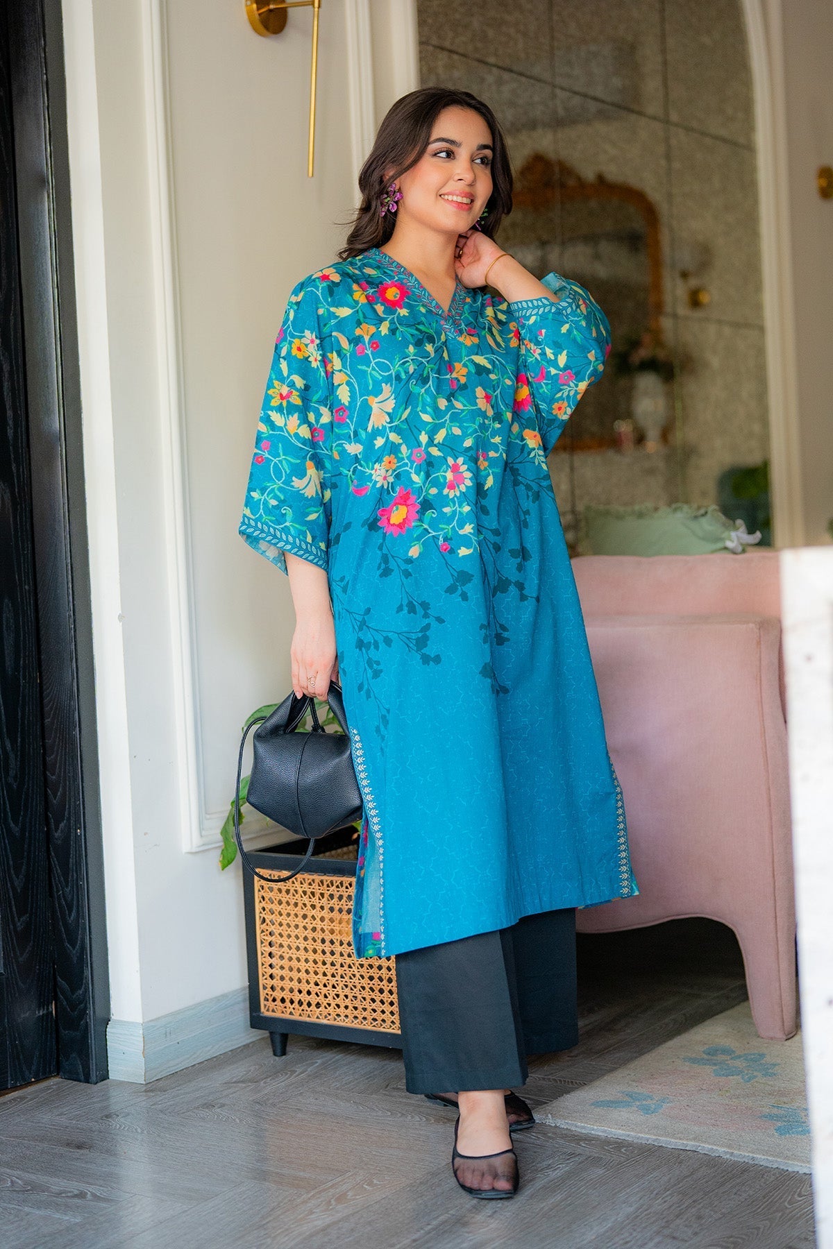 Sahar | Selene Vol 2 | Floral splash