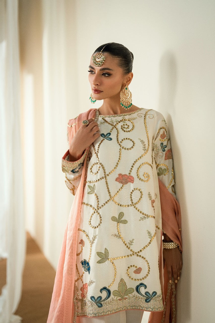 Sana Abbas | Zeya Formals | AYNA