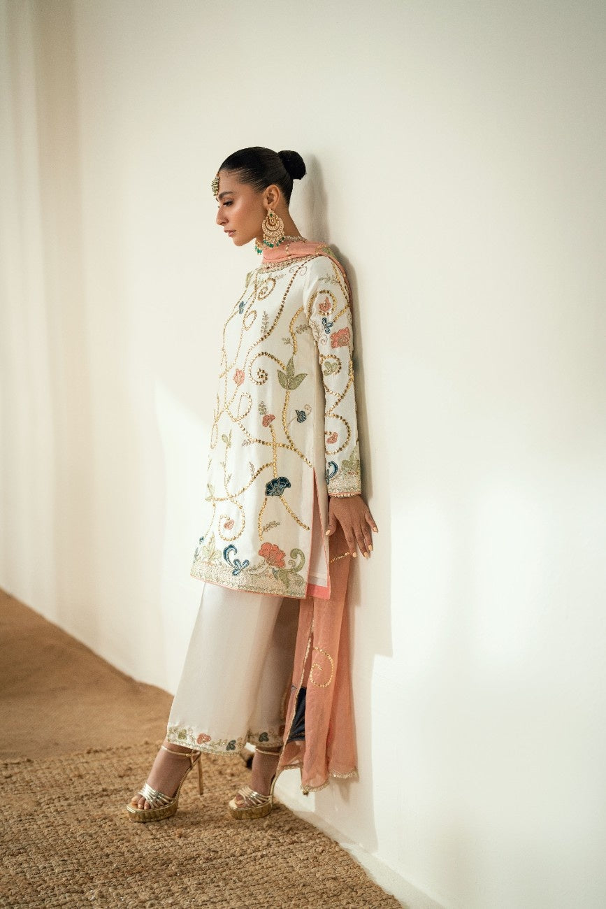 Sana Abbas | Zeya Formals | AYNA