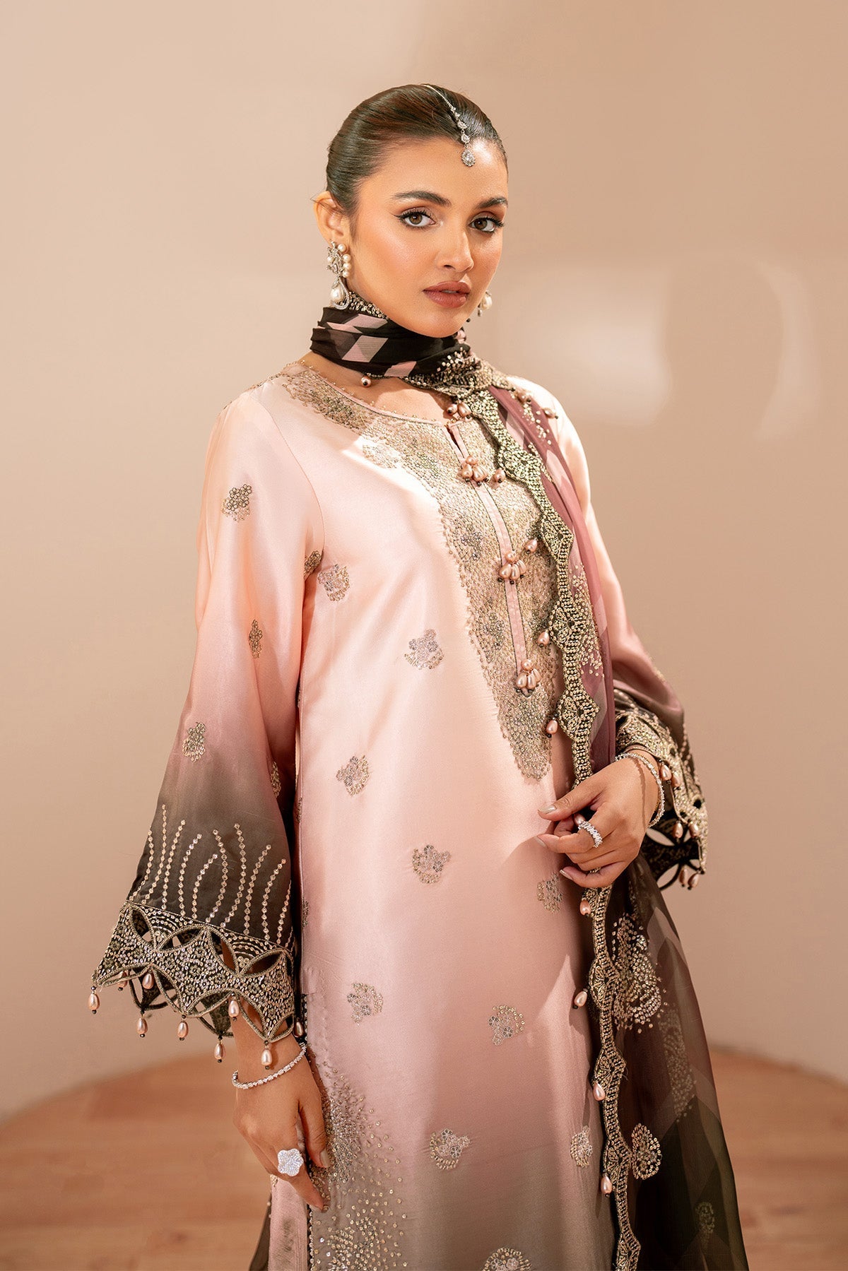 Alizeh | Formals 26 | Rozella